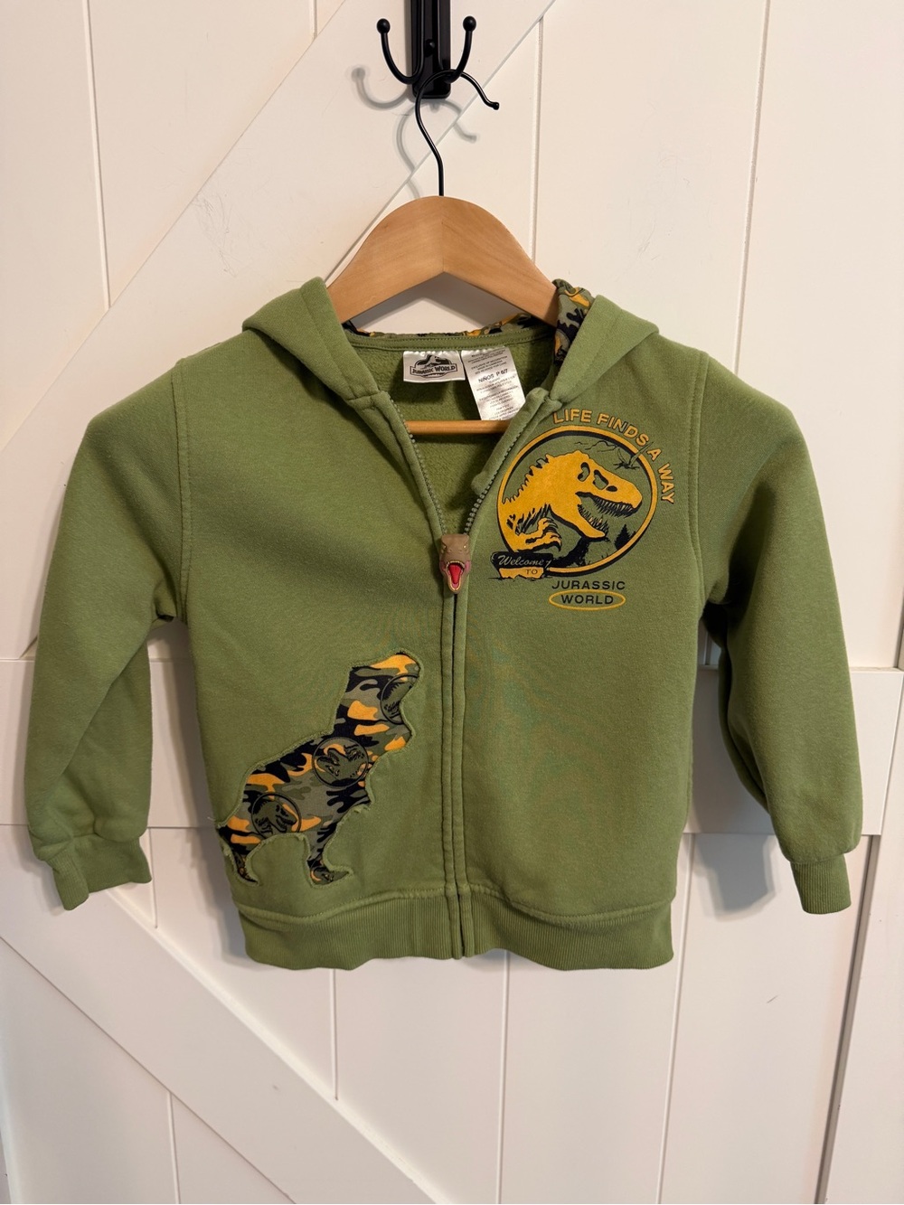 Jurassic World Boys Small 6/7 Green Kids Hoodie Dino Graphic Zip-Up Sweatshirt
